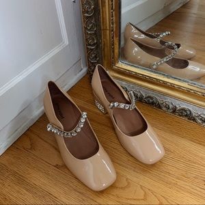 JEFFREY CAMPBELL Delyth Pump